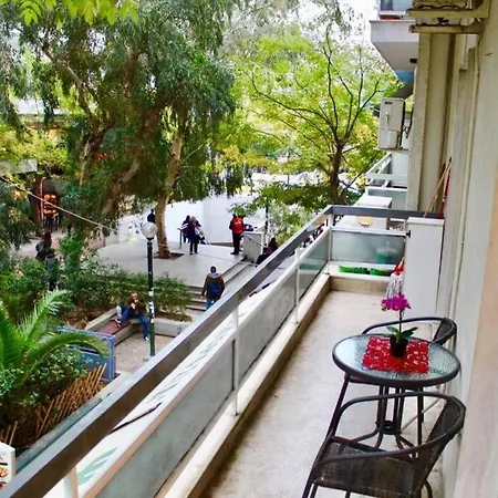 7 Steps Metro Syggrou Fix Near Acropolis Athens